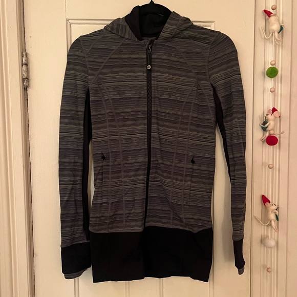 Lululemon Define Jacket - Picture 2 of 11